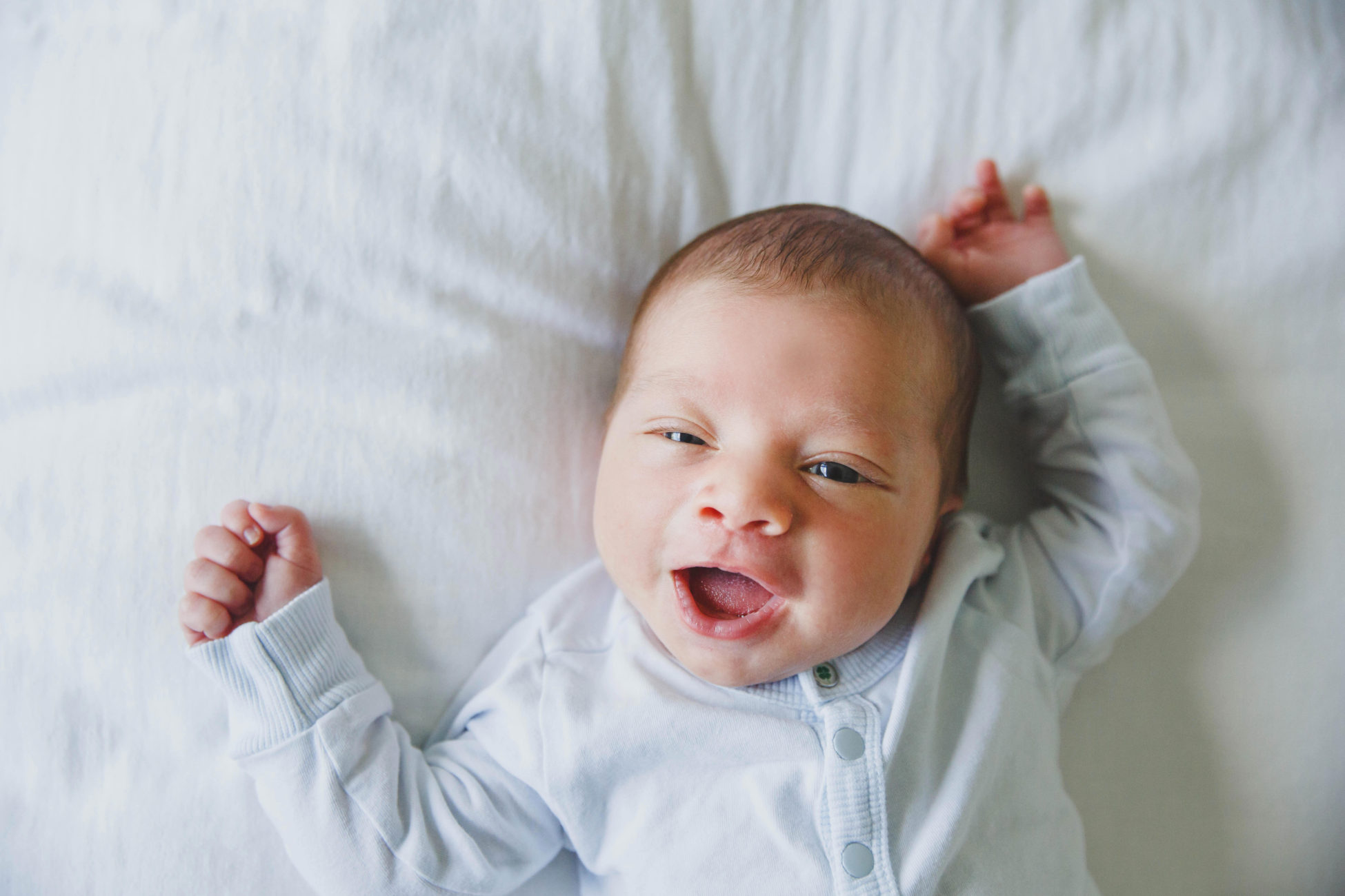 newborn photography in home