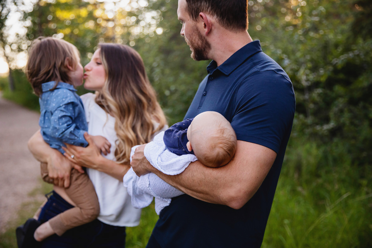 Outdoor Newborn Photography in Edmonton